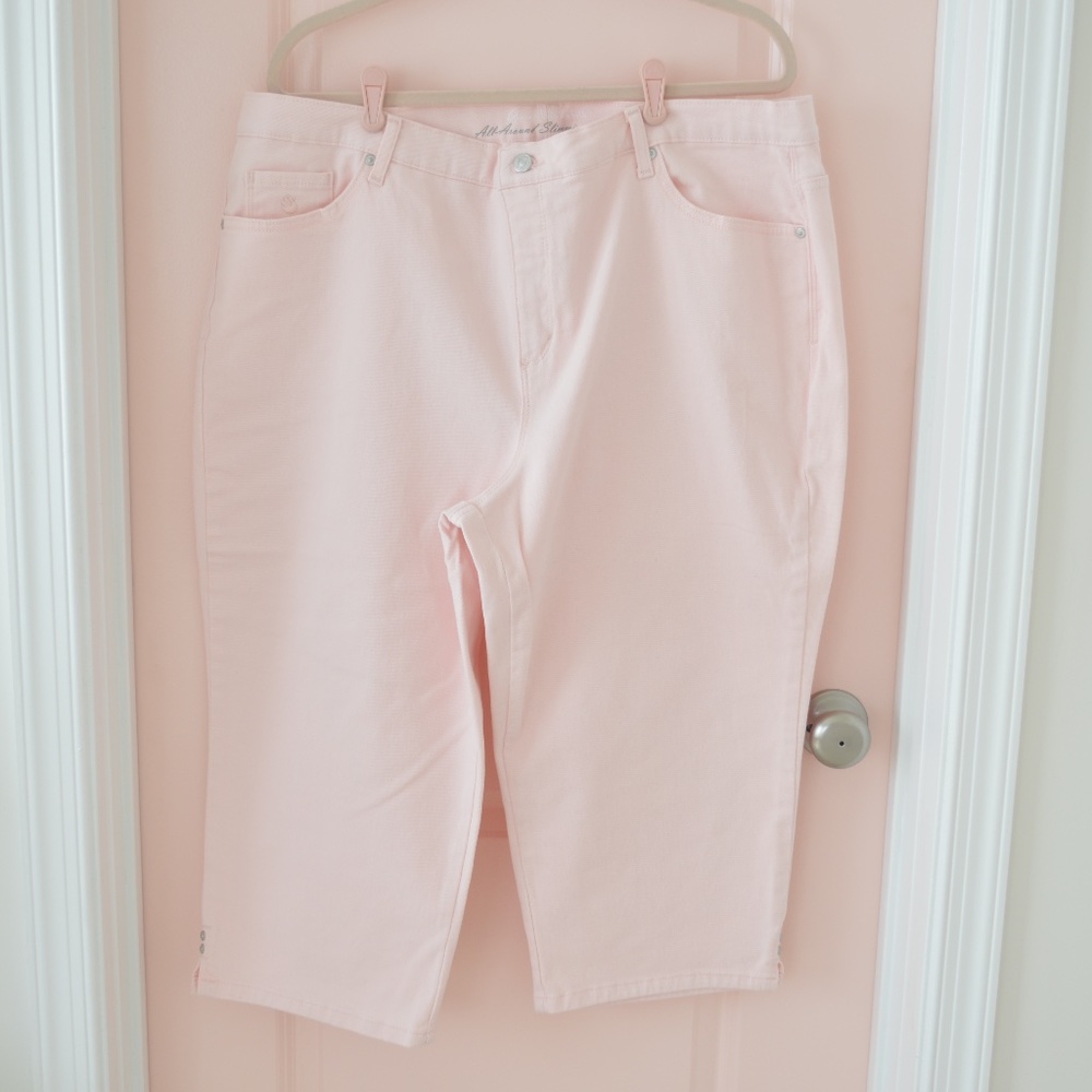 Light Pink Gloria Vanderbilt Amanda Crop Jeans